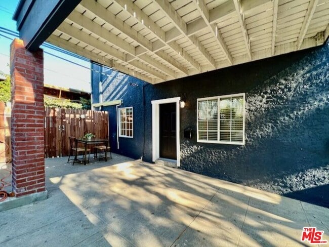 Building Photo - 656 N Dillon St