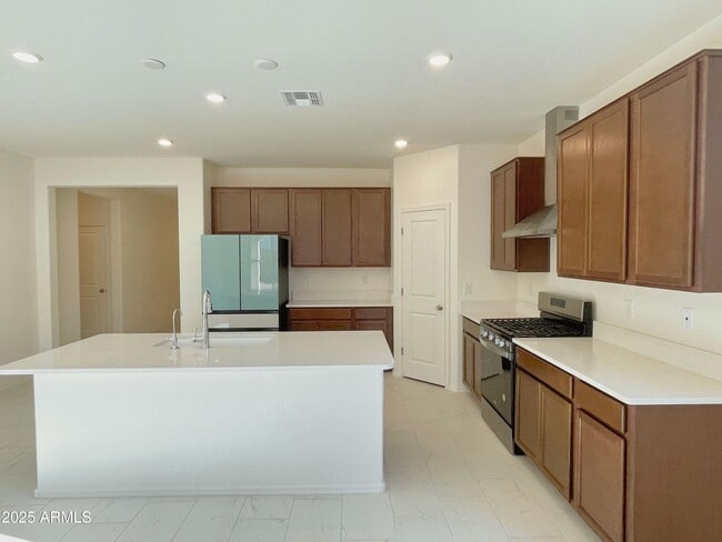 Building Photo - 21133 E Raven Dr