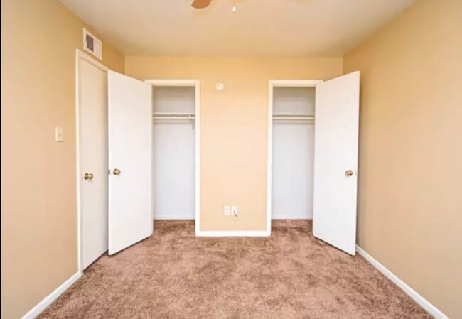 Foto del edificio - 3025 Waller St