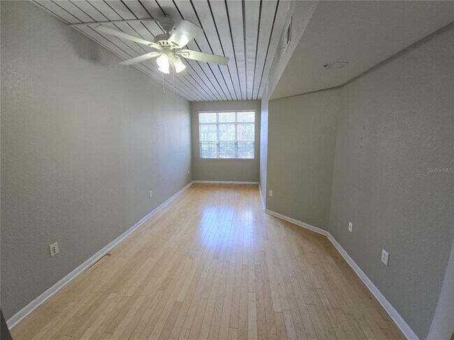 Building Photo - 2331 W Horatio St
