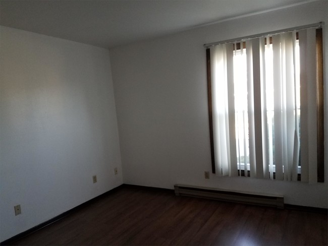 Building Photo - 4450 Trevor Cir