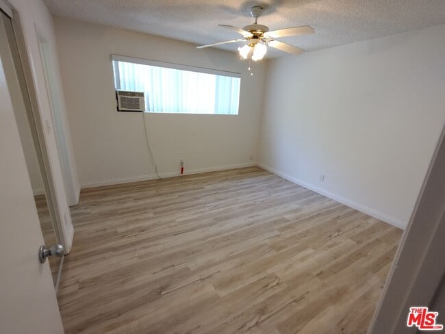 Building Photo - 650 Westmount Dr