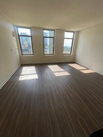 Foto del edificio - 349 N Jefferson St