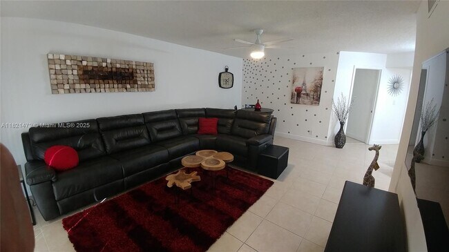 Foto del edificio - 10451 W Broward Blvd