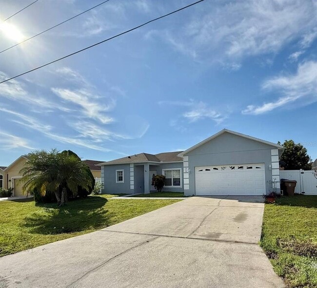 Building Photo - 315 Ashburton Way