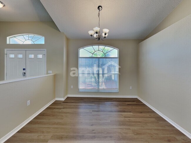 Foto del edificio - 8850 Napa Loop