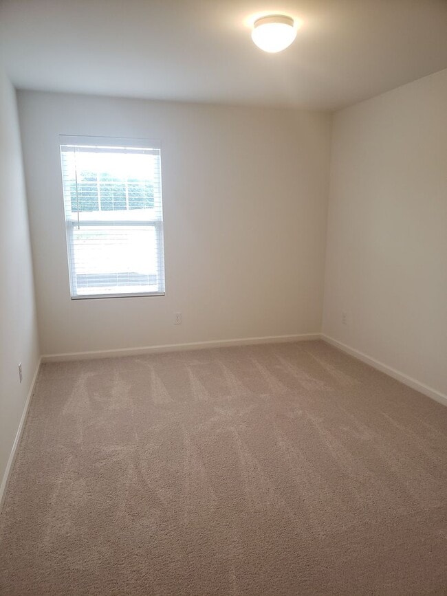 Building Photo - 3465 Vickrey Meadow Dr
