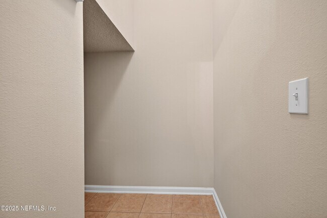 Foto del edificio - 7028 Deer Lodge Cir