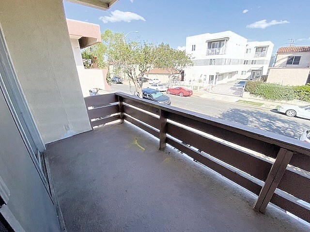 Building Photo - 2621 Chariton St