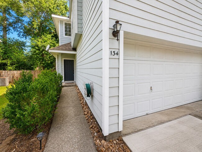 Foto del edificio - 134 N Camellia Grove Cir
