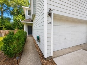 Building Photo - 134 N Camellia Grove Cir