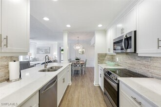 Building Photo - 797 Willowbrook Dr