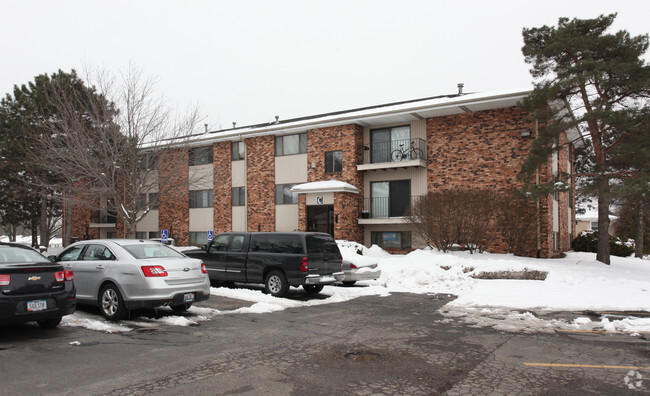 Building Photo - Breckenridge Apartments