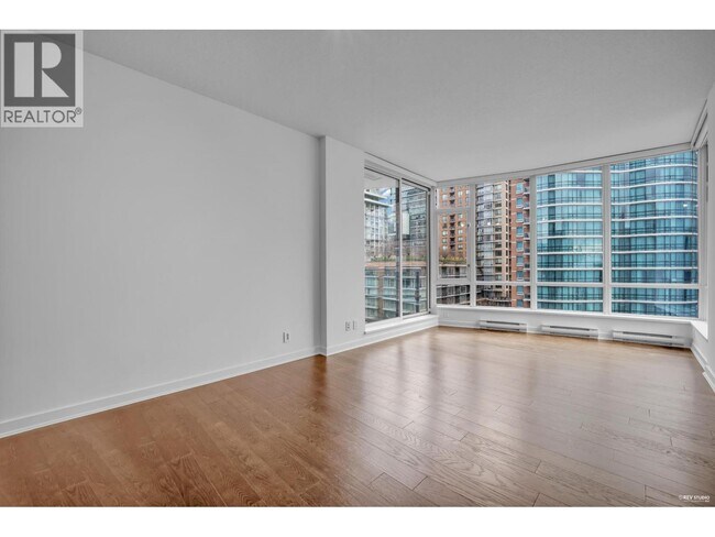 Photo du bâtiment - 833 Homer St