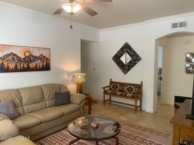 Foto del edificio - 7050 E Sunrise Dr