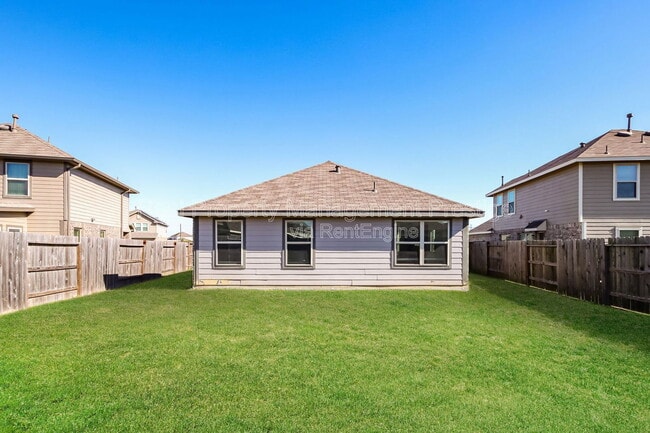 Foto del edificio - 8707 Wooster Trails Dr