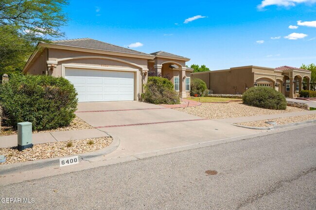 Foto del edificio - 6400 Franklin Crest Drive