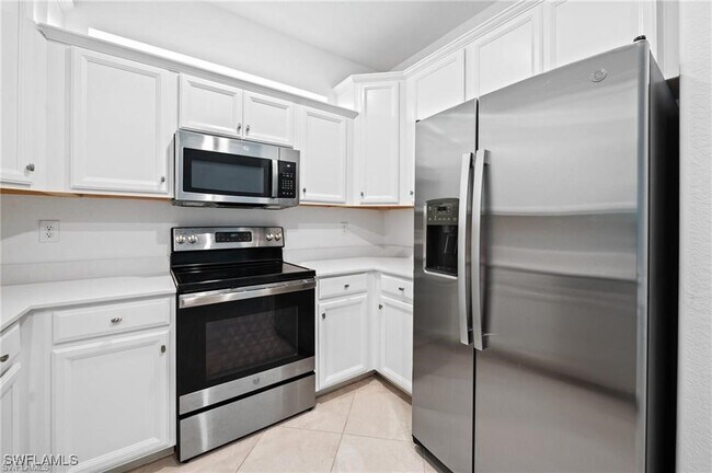 Foto del edificio - 2616 Vine Ave