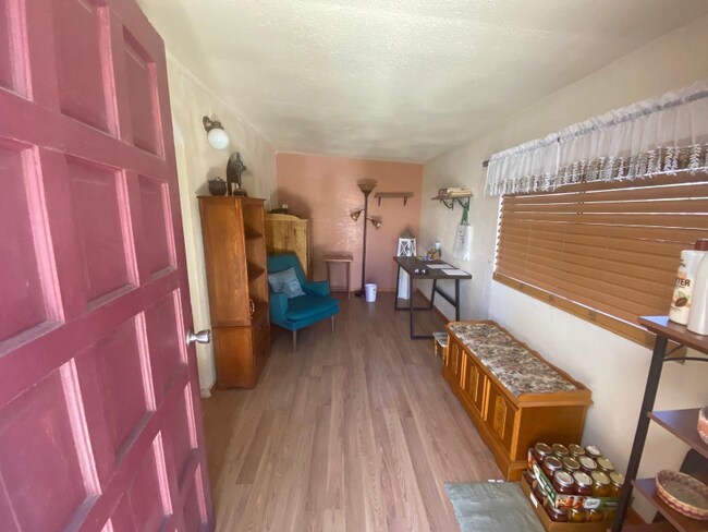 Foto del edificio - 5638 Block Ave