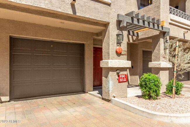 Foto del edificio - Amazing Townhome in Gated Community!