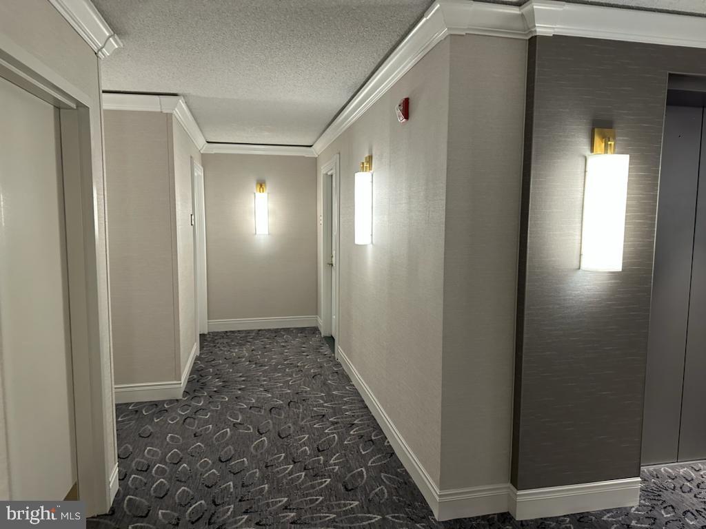 Primary Photo - 4601 N Park Ave