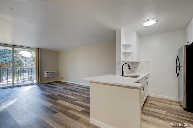 Foto del edificio - 2231 S Vaughn Way