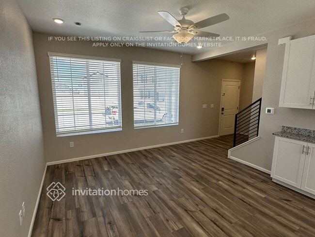 Foto del edificio - 3341 Streamwood Dr