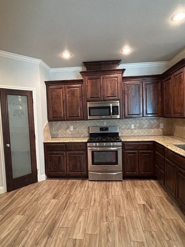 Foto del edificio - Beautiful Townhome