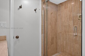 Building Photo - 506 US-1