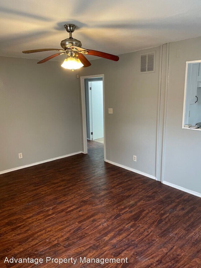 Building Photo - 2 br, 1 bath House - 5360 W Leon Terrace