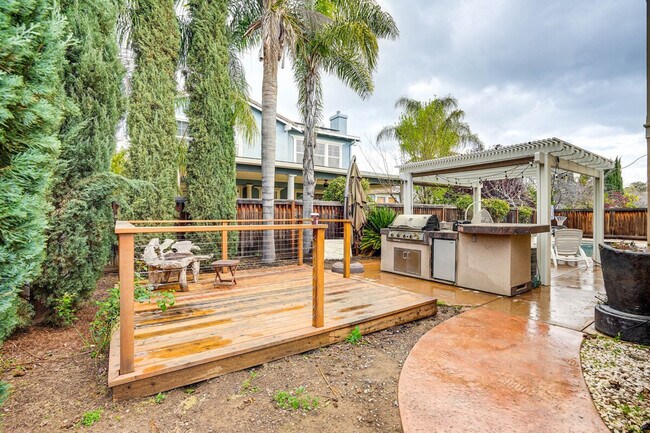 Foto del edificio - 1673 Harmony St