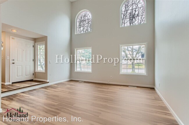 Building Photo - 3 br, 2.5 bath House - 17793 SW Woodberry CT