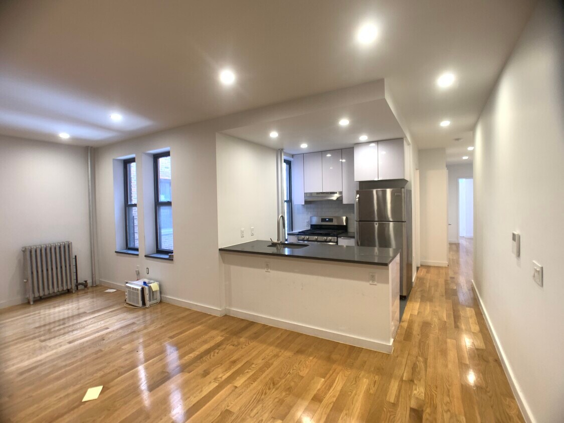 3971 Gouverneur Ave Unit 2F, The Bronx, NY 10463 Room for Rent in