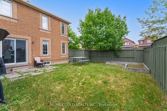 Photo du bâtiment - 14 Westbrook Av