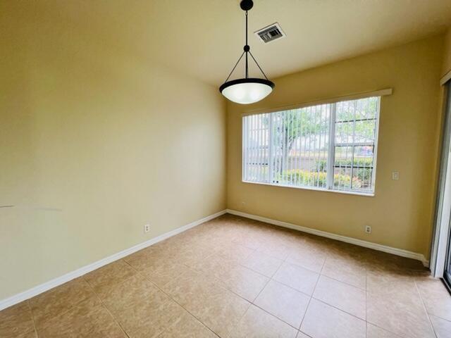 Building Photo - 25 Beechdale Ln