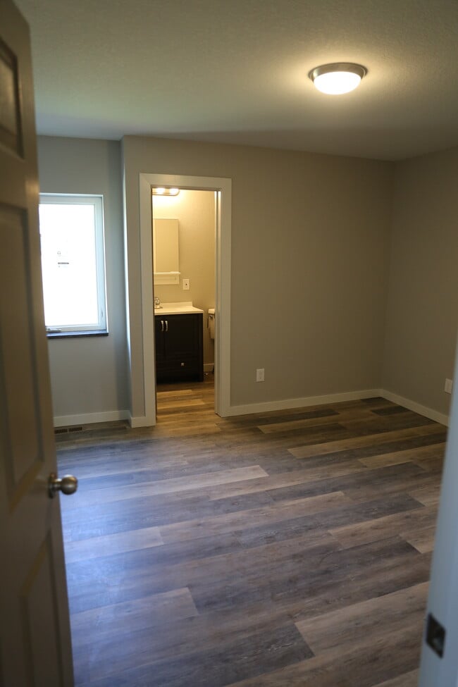 Master bedroom & bath - 3503 Bruce Randolph Ave