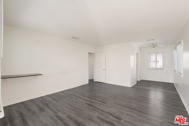 Foto del edificio - 8610 S 6th Ave