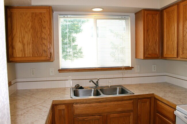 Foto del edificio - 950 52nd Avenue Ct