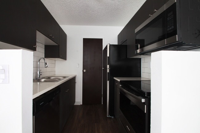 Luxury Kitchen - Squire Apartments
