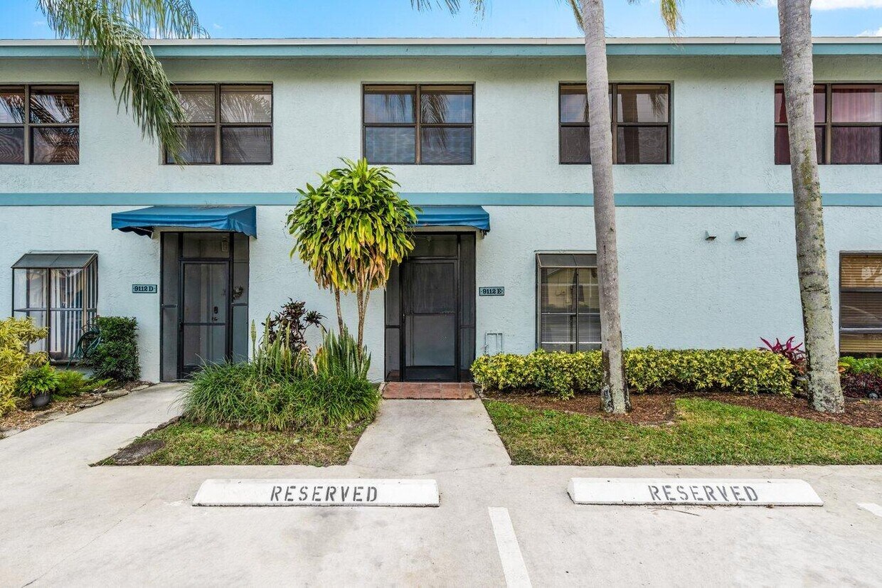 Foto principal - 9112 SW 21st Ct