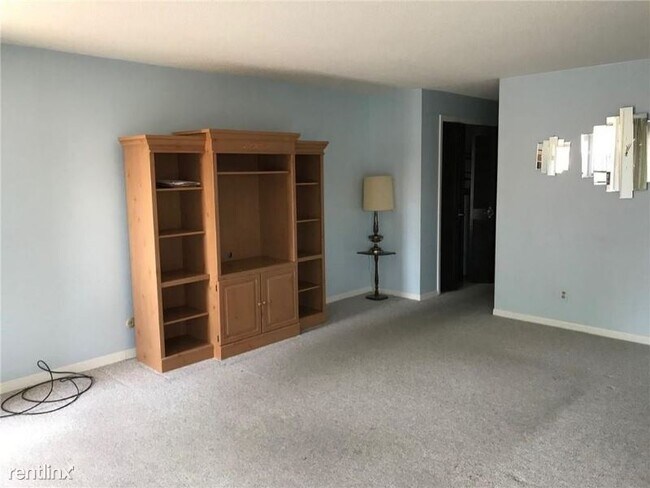 Building Photo - 2 br, 1 bath Condo - 2840 Punto Alto ct.