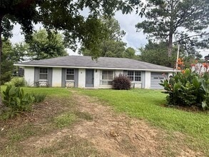 Building Photo - 2434 Patterson Dr