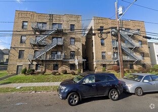 Building Photo - 801 Jersey Ave