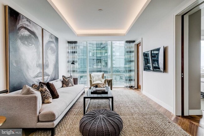 Building Photo - 300 International Drive