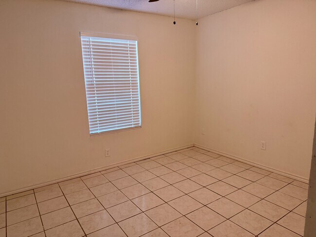 Foto del edificio - 7417 Fir Ave