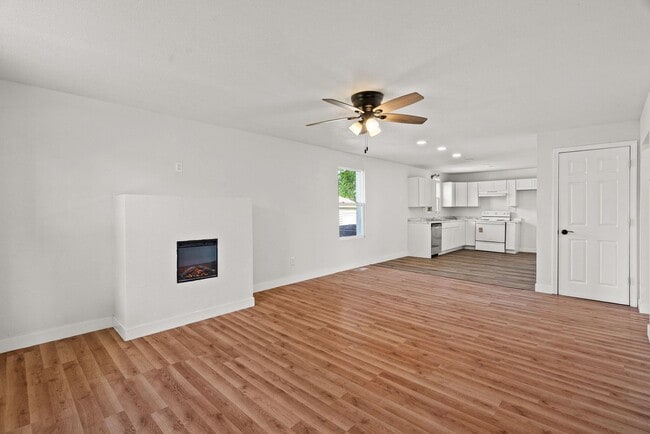 Foto del edificio - 4714 Rice Rd