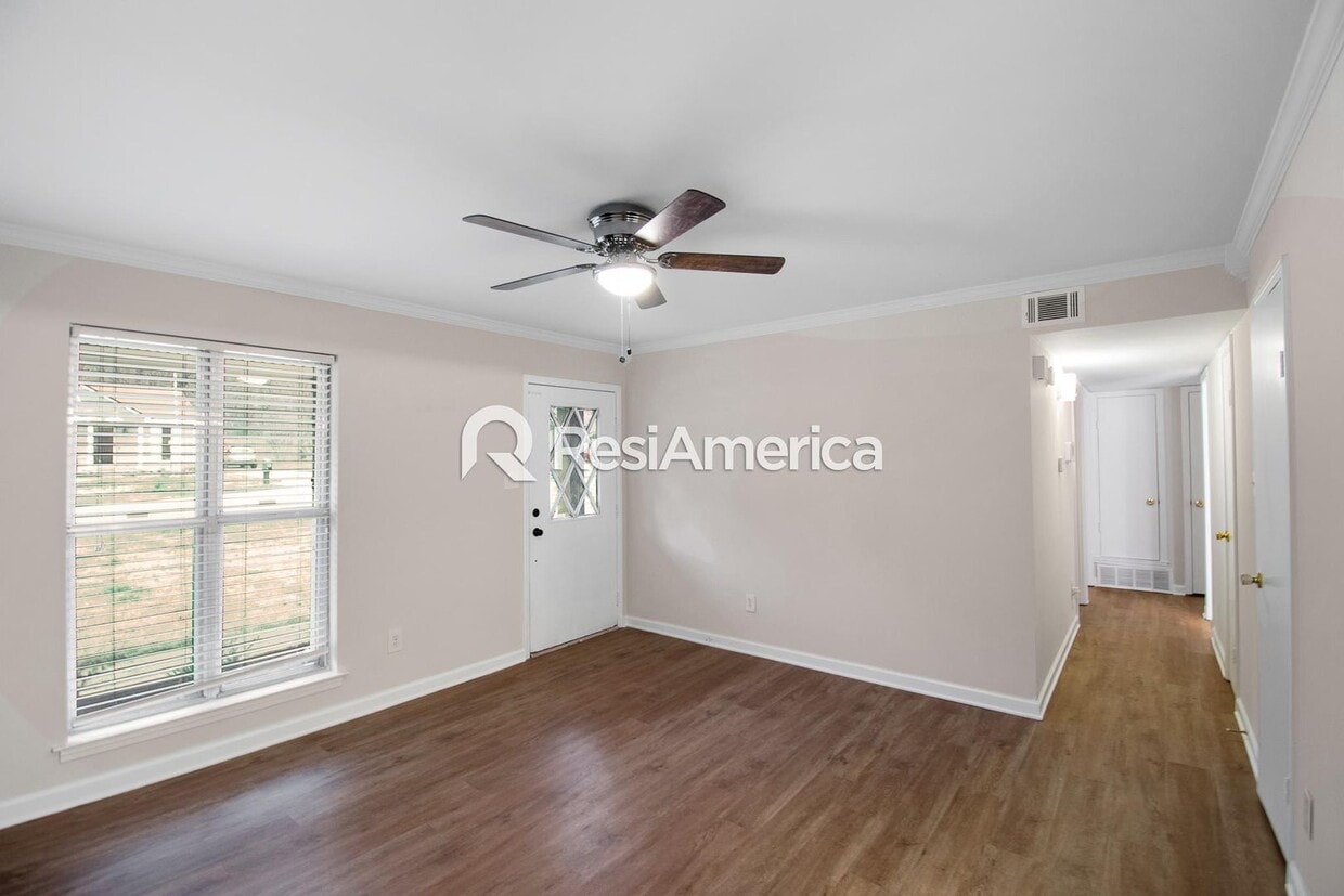 Foto principal - Fully Renovated 3BR/2B home in 38134!