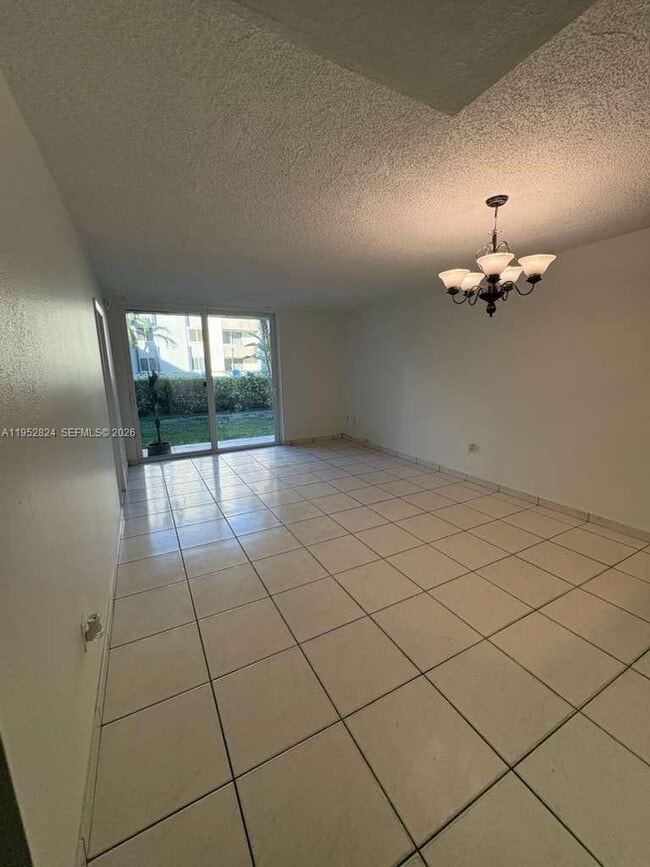 Building Photo - 10090 NW 80th Ct