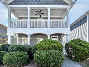 Building Photo - 1305 Sweetbriar Cir