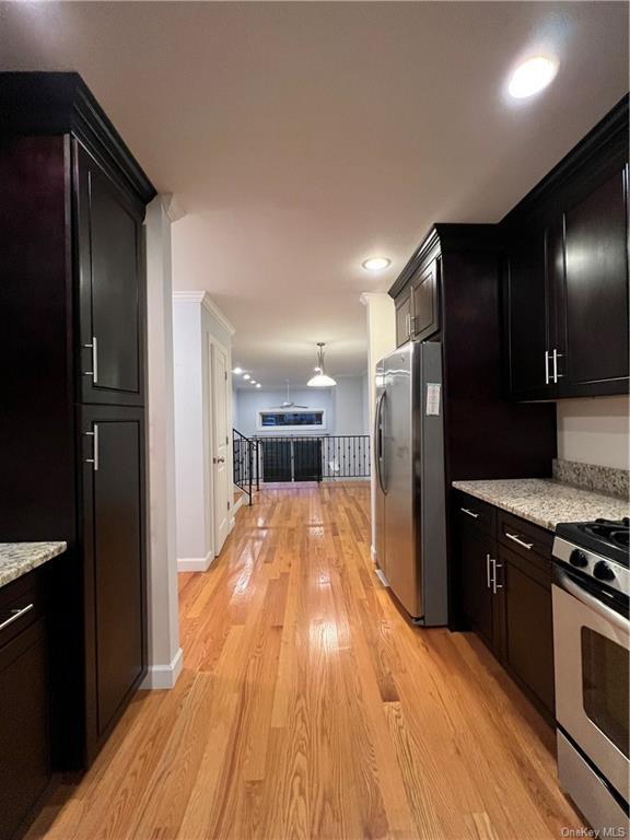 Foto del edificio - 339 N Greeley Ave